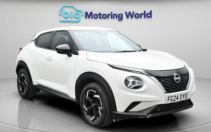 Used Nissan Juke N-Connecta 114 HP (83 kW) 2023 White SUV