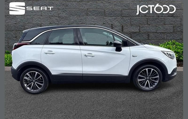 Used Vauxhall Crossland X Elite 81 HP (59 kW) 2019 White SUV