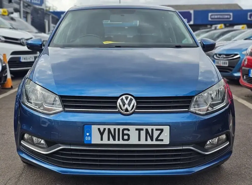 Usado VW Polo SE 60 HP (44 kW) 2016 Azul Citadino