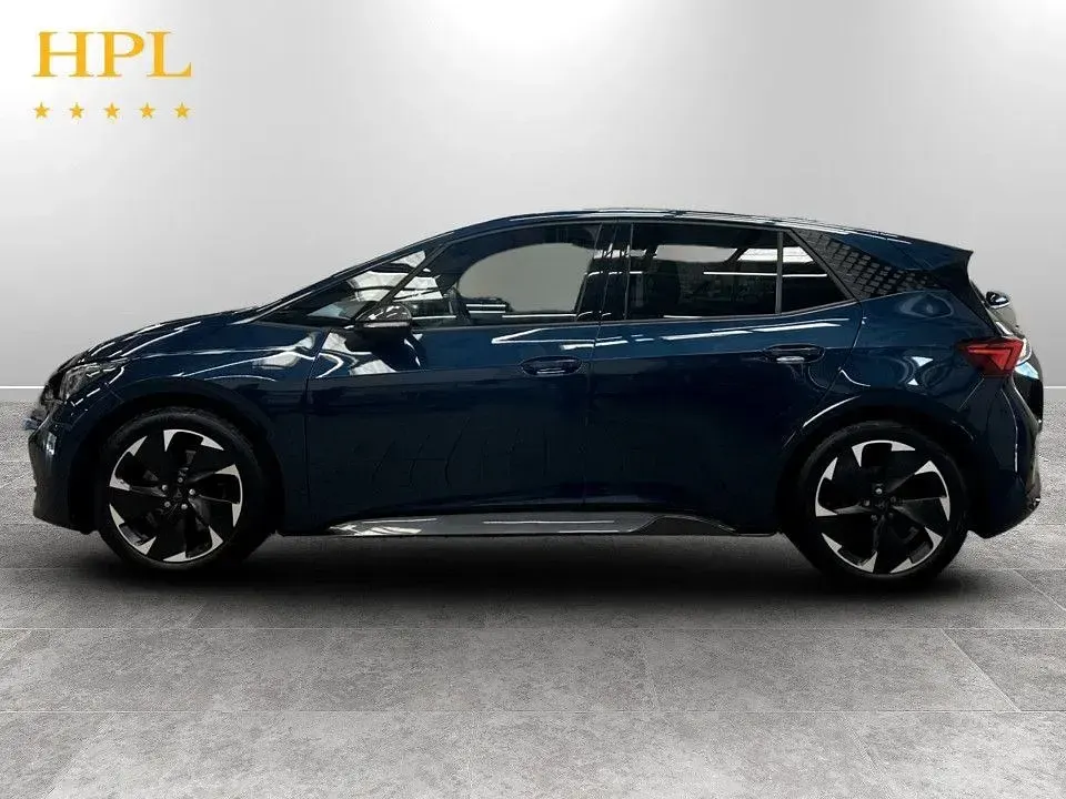 Usado Cupra Born e-Boost 169 kW (230 HP) 2024 Azul Citadino