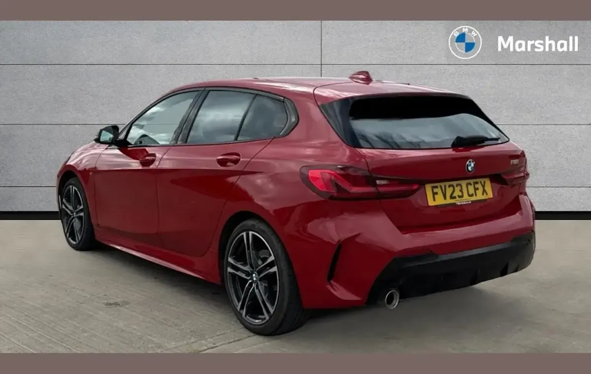 Used BMW 118 M Sport 134 HP (98 kW) 2023 Red Hatchback