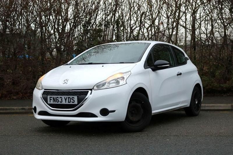 Usado Peugeot 208 Access 68 HP (50 kW) 2013 Branco Citadino