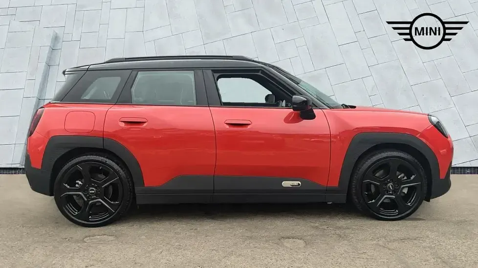 Used Mini Aceman 133 kW (181 HP) 2024 Red SUV