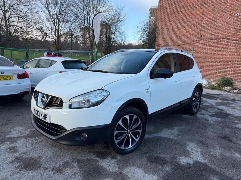Used Nissan Qashqai N-TEC 117 HP (86 kW) 2013 White SUV