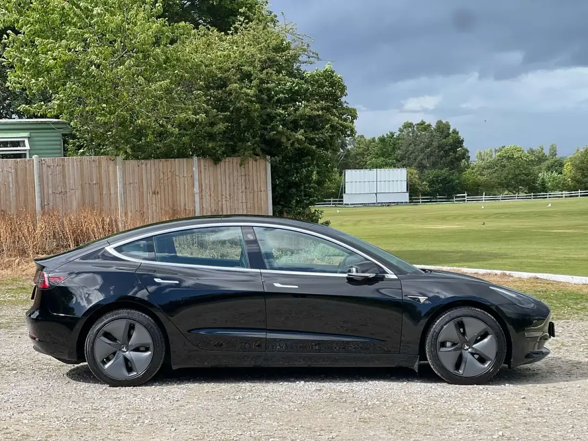 Used Tesla Model 3 Standard Range 239 kW (325 HP) 2019 Black Sedan