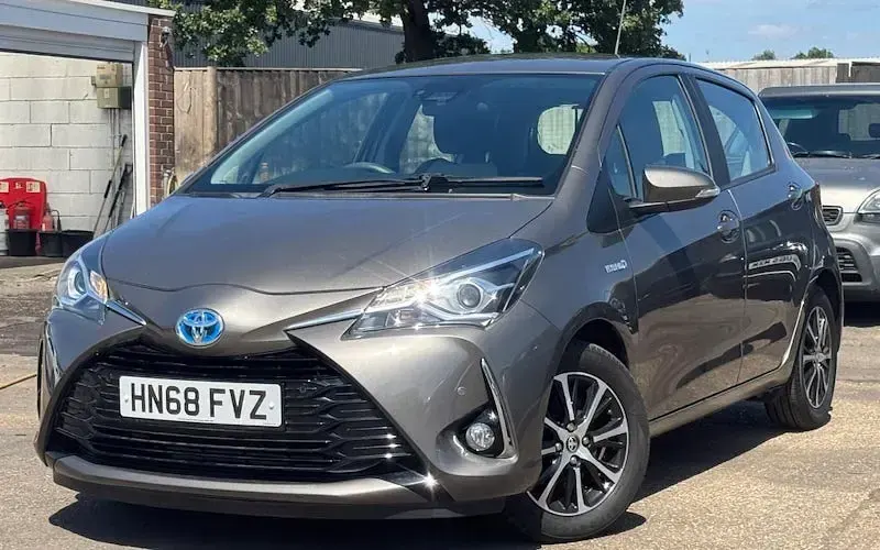 Used Toyota Yaris Hybrid 101 HP (74 kW) 2019 Hatchback