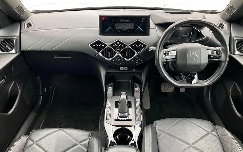 Used DS Automobiles DS3 Crossback Ultra Prestige 100 kW (136 HP) 2021 White SUV