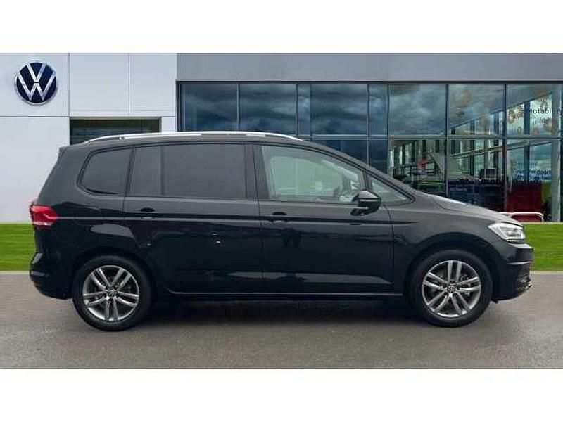 Usado VW Touran Match 150 HP (110 kW) 2025 Preto Monovolume