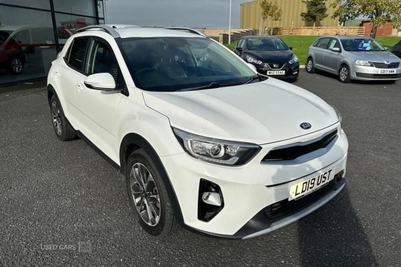 White Used 2019 Kia Stonic 3 SUV | £7,750 (Good price) - Image 1/1