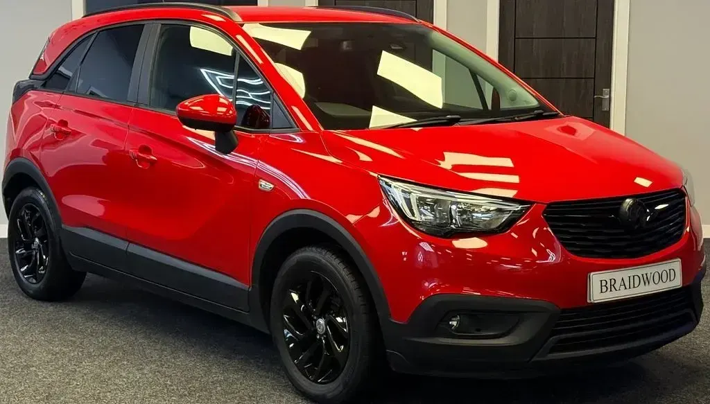 Used Vauxhall Crossland X 83 HP (61 kW) 2018 Red SUV