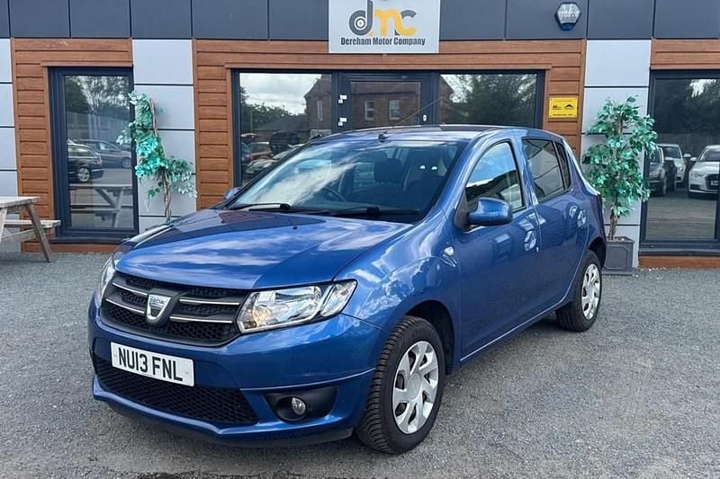 Blue Used 2013 Dacia Sandero Lauréate Hatchback | £2,295 - Image 1/1