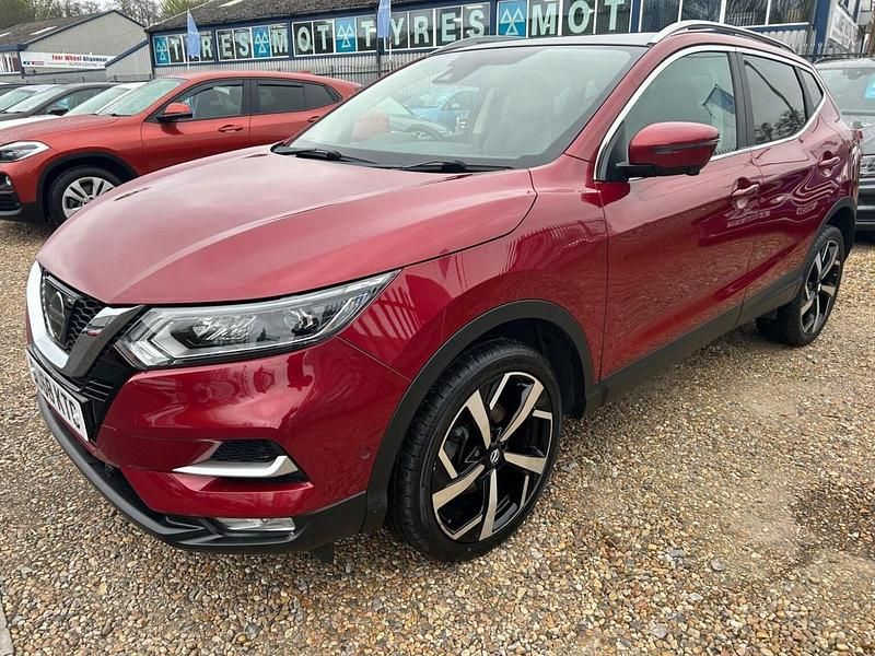 Used Nissan Qashqai S 2018 Red SUV