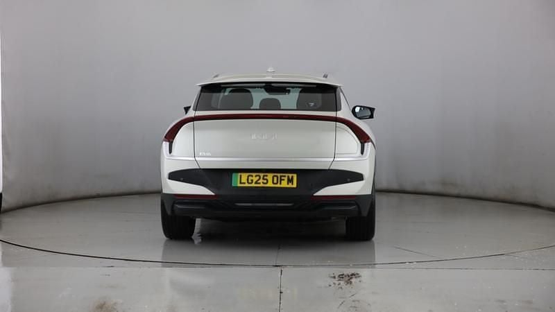 Used Kia EV6 125 kW (170 HP) 2025 White SUV