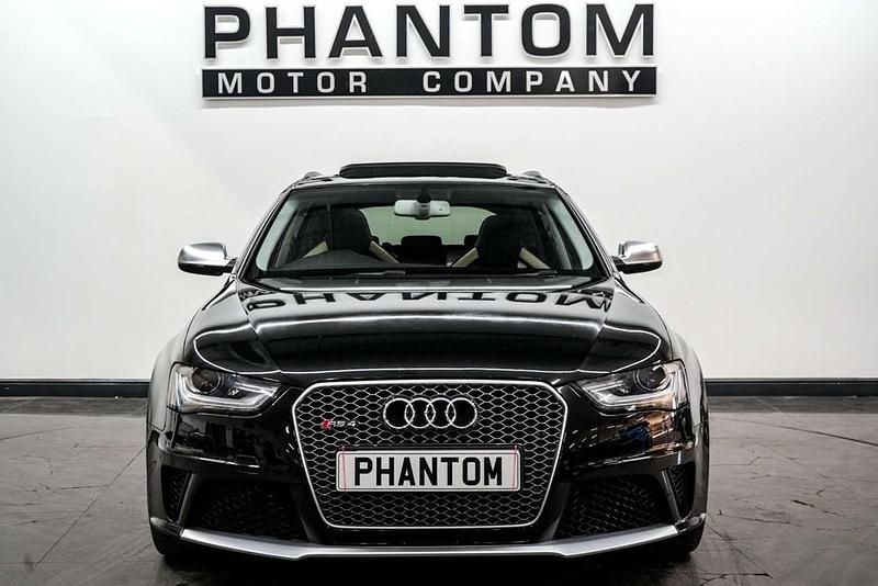 Usado Audi RS4 Design 450 HP (330 kW) 2015 Preto Carrinha