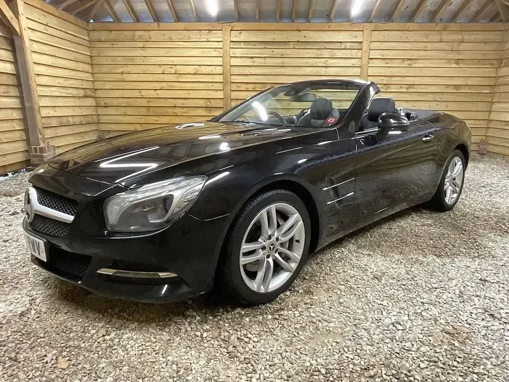 Käytetty Mercedes SL350 2013 Musta Avoauto