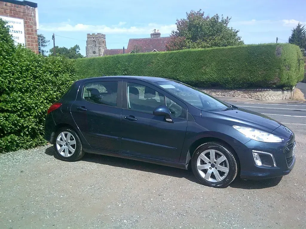 Used Peugeot 308 Active 2013 Blue Hatchback