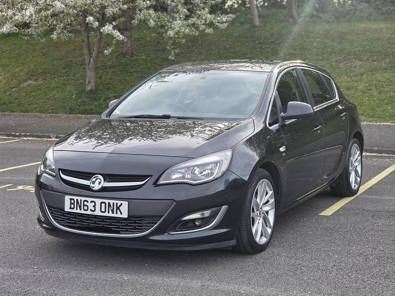 Used Vauxhall Astra SRi 2013 Black Hatchback