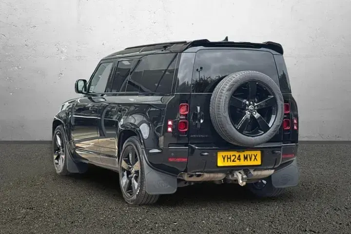 Used Land Rover Defender HSE Dynamic 2024 Black SUV