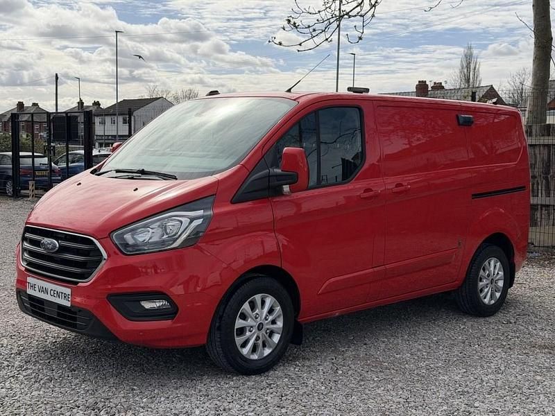 Used Ford Transit Custom Limited 130 HP (95 kW) 2019 Red Van