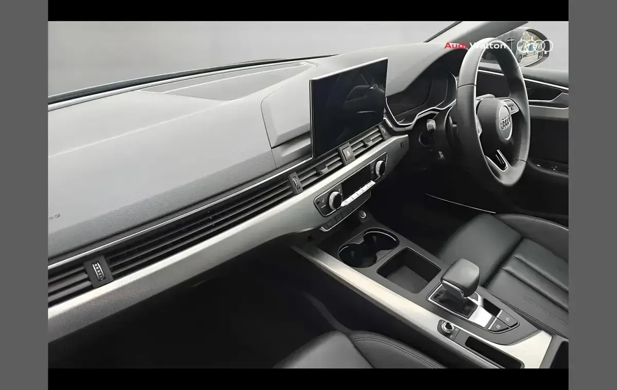 Usado Audi A5 Sport 147 CV (108 kW) 2024 Negro Utilitario
