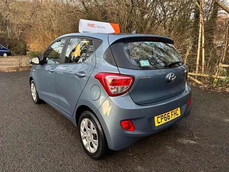 Used Hyundai i10 SE 66 HP (48 kW) 2016 Blue Hatchback