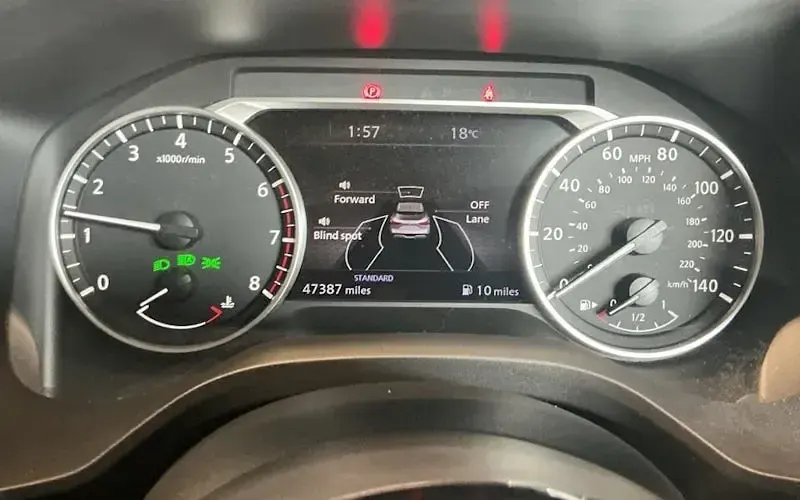 Used Nissan Qashqai Acenta Premium 140 HP (102 kW) 2023 Grey SUV