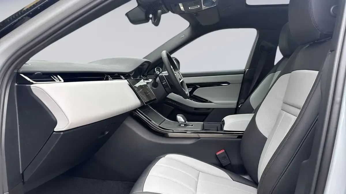 Used Land Rover Range Rover evoque SE Dynamic 309 HP (227 kW) 2026 Grey SUV