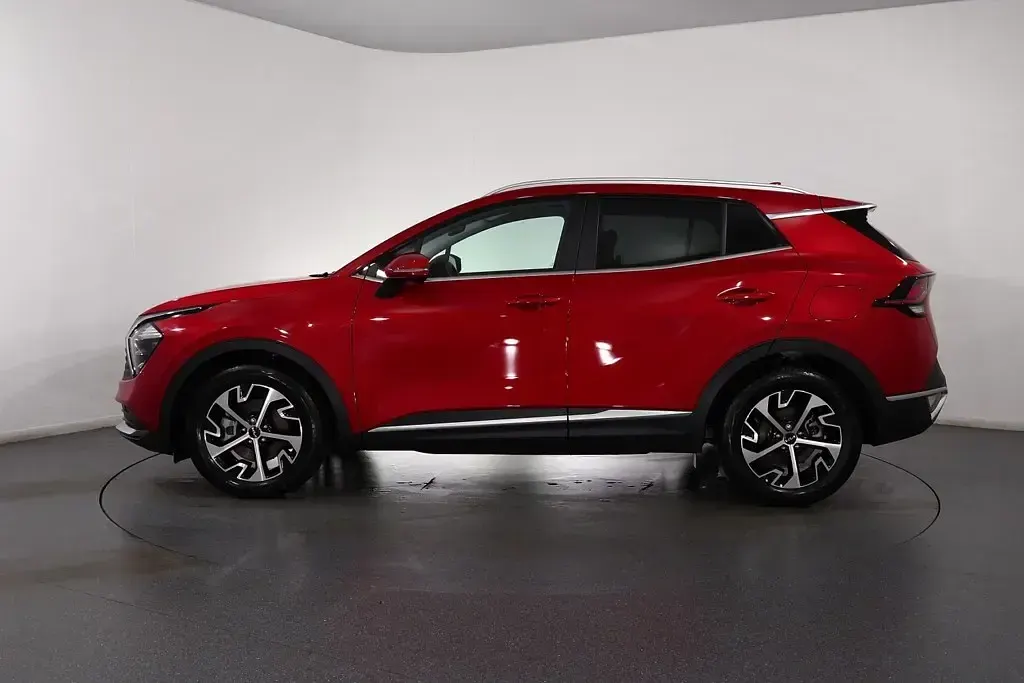 Used Kia Sportage 2025 Red SUV