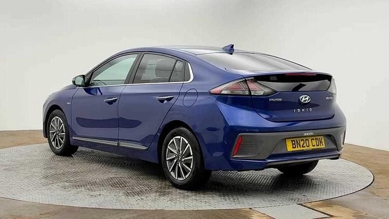 Used Hyundai Ioniq Premium SE 100 kW (136 HP) 2020 Blue Hatchback