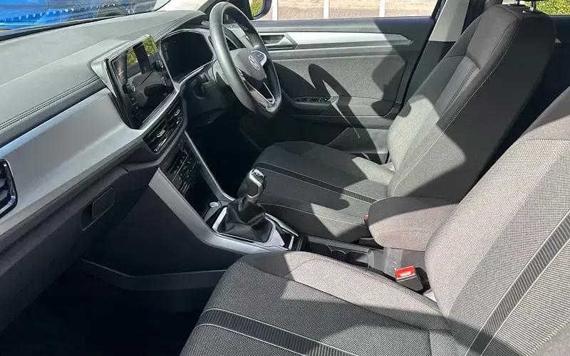 Używany VW T-Roc Match 116 KM (85 kW) 2025 Czarny SUV