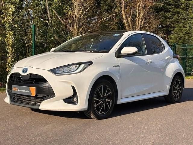 Used Toyota Yaris Design 116 HP (85 kW) 2021 Hatchback
