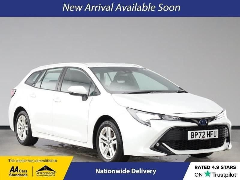 Used Toyota Corolla 140 HP (102 kW) 2023 White Estate