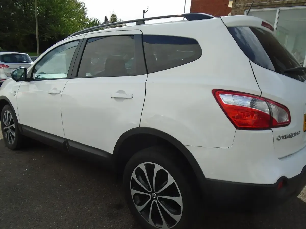 Used Nissan Qashqai +2 360º 110 HP (80 kW) 2013 White SUV