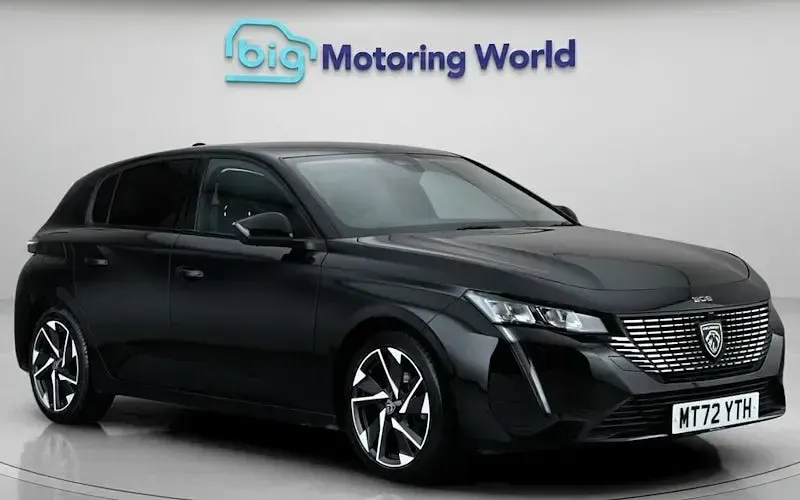 Used Peugeot 308 Allure Premium 131 HP (96 kW) 2022 Hatchback