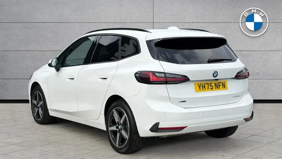 Used BMW 225 Active Tourer Sport Line 242 HP (177 kW) 2025 White MPV