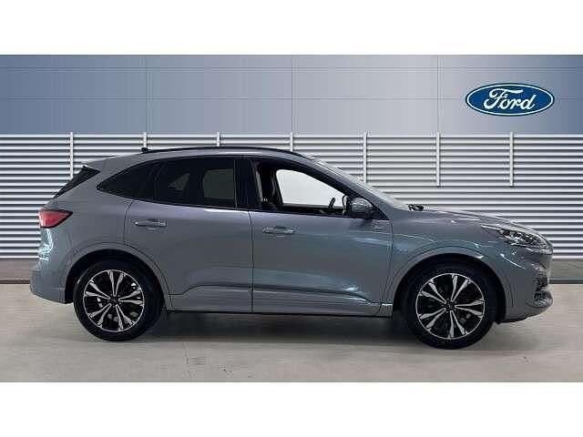 Used Ford Kuga ST-Line X 190 HP (139 kW) 2023 Silver SUV