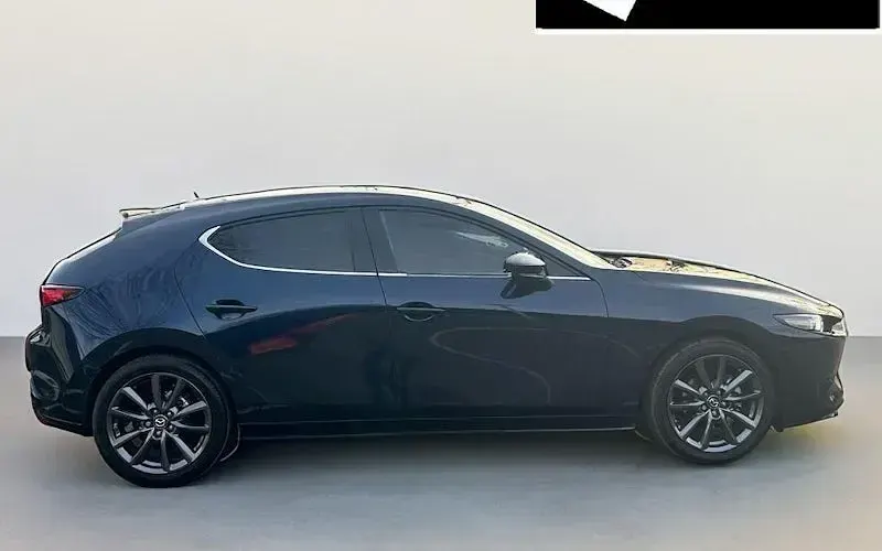 Begagnad Mazda 3 Exclusive-Line 122 HK (89 kW) 2023 Halvkombi