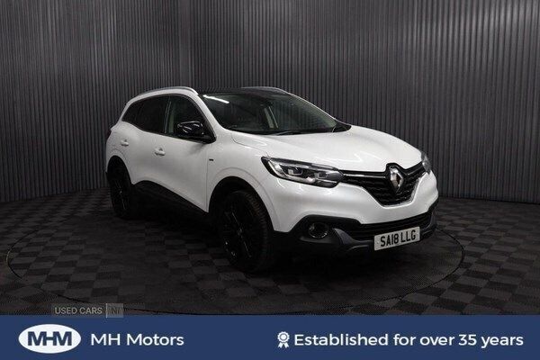 White Used 2018 Renault Kadjar Signature SUV | £8,795 (Fair price) - Image 1/4