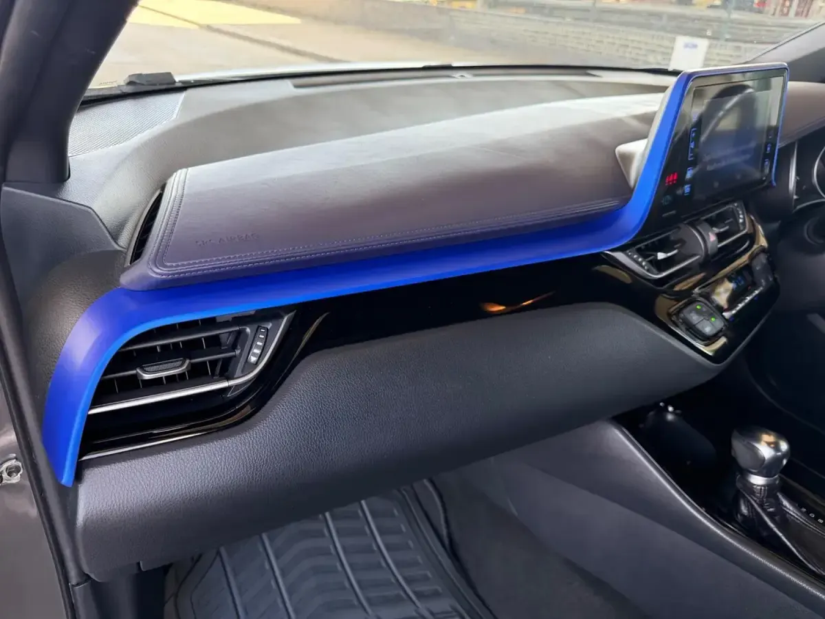 Used Toyota C-HR 122 HP (89 kW) 2017 Grey SUV