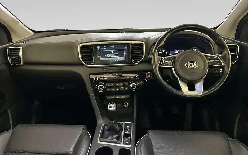 Used Kia Sportage 177 HP (130 kW) 2019 White SUV