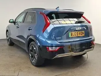 Used Kia e-Niro 147 kW (201 HP) 2023 Blue SUV