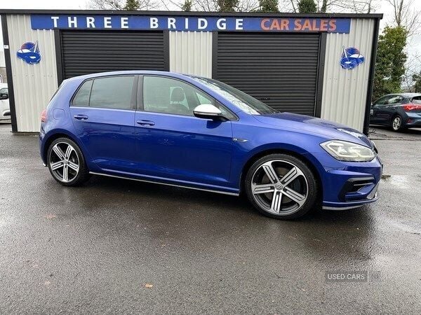 Blue Used 2017 VW Golf VII R Hatchback | £17,495 (Fair price) - Image 1/4