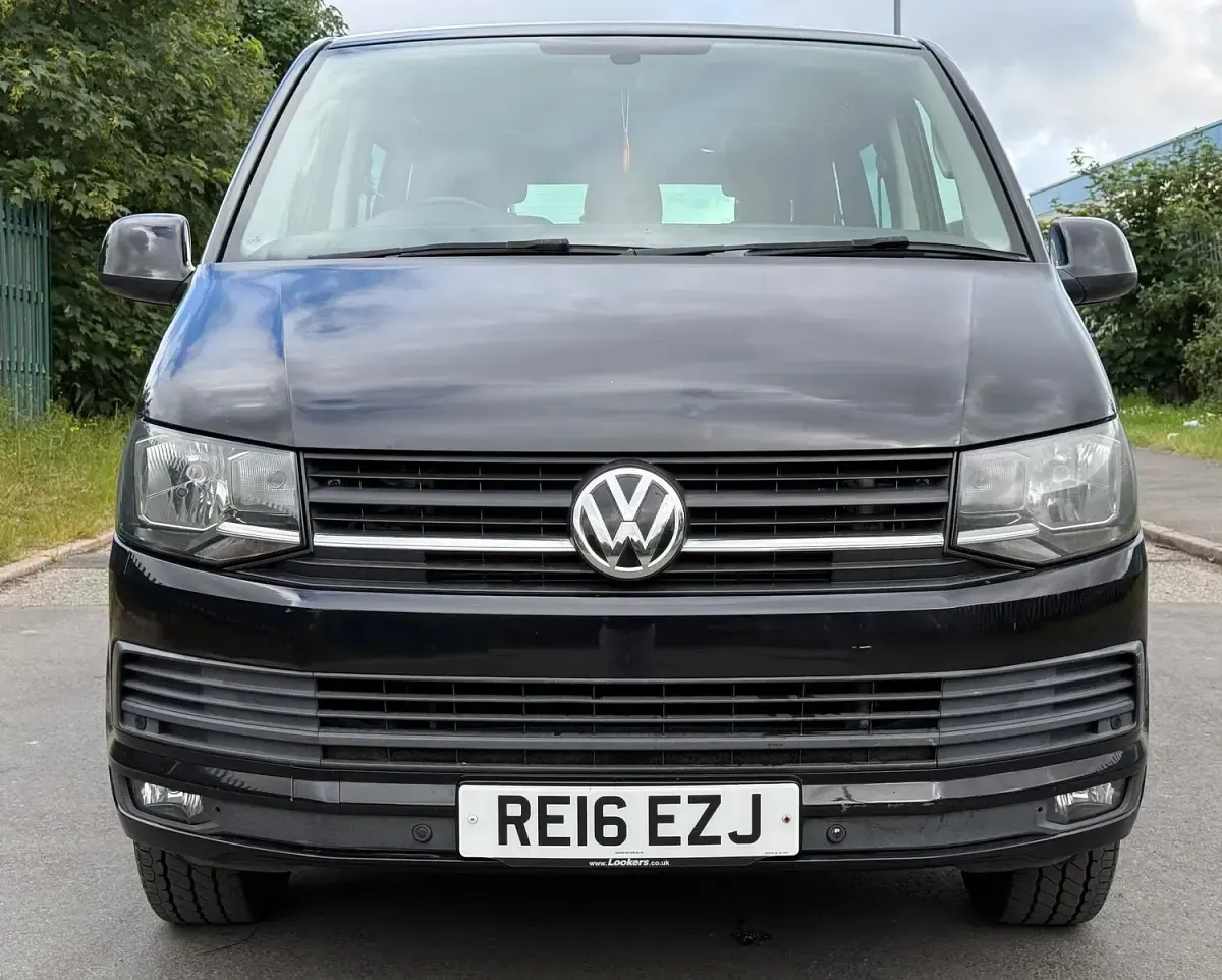 Used VW Transporter Highline 140 HP (102 kW) 2016 Black Van