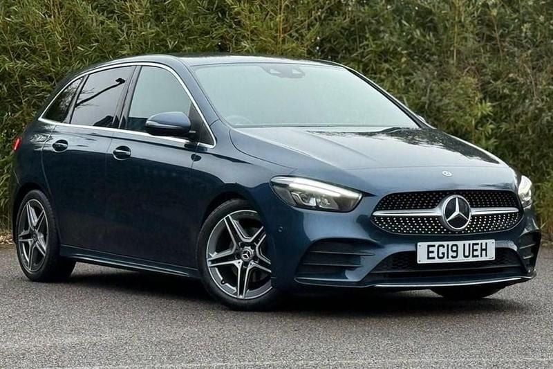 Used Mercedes B180 Executive 136 HP (100 kW) 2019 Blue MPV