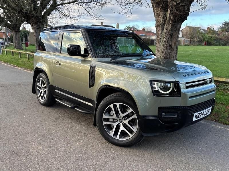 Green Used 2024 Land Rover Defender HSE Dynamic Estate | £56,500 (Super price) - Image 1/4