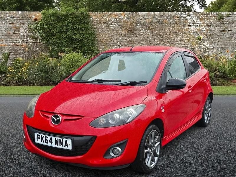 Used Mazda 2 Edition 84 HP (61 kW) 2014 Red Hatchback