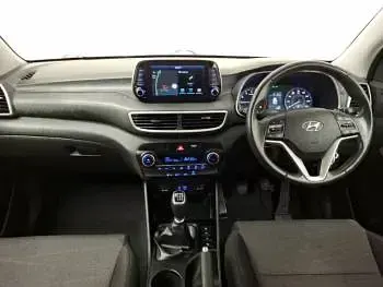 Usado Hyundai Tucson SE 132 CV (97 kW) 2019 Gris SUV