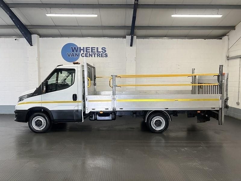 Begagnad Iveco Daily 2022 Vit Cab