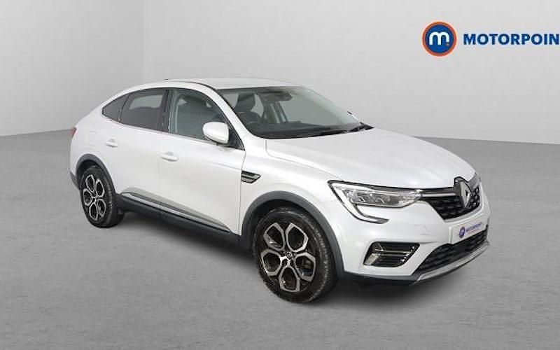 Used Renault Arkana Version S 143 HP (105 kW) 2022 White SUV