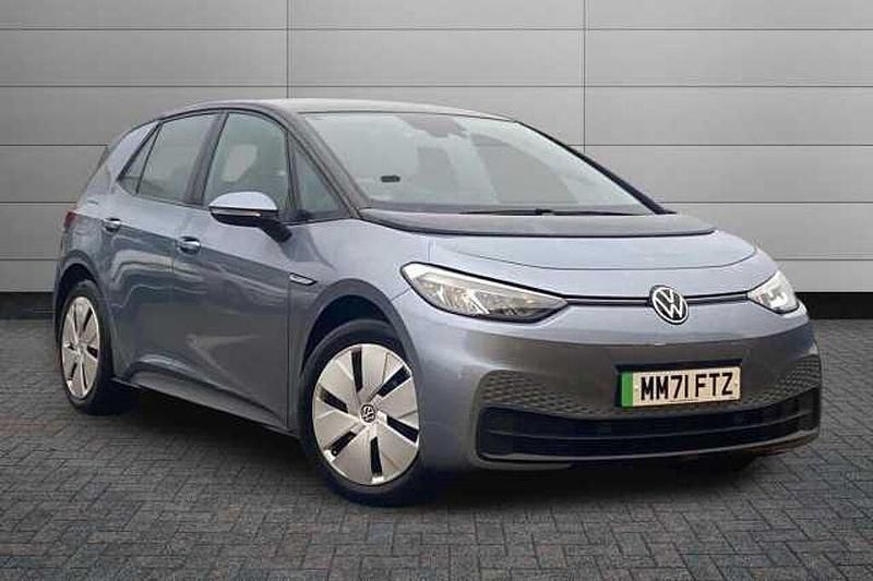Moonstone grey with black roof Used 2022 VW ID.3 Pro Performance Hatchback | £14,691 (Fair price) - Image 1/4